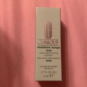 Clinique moisture surge